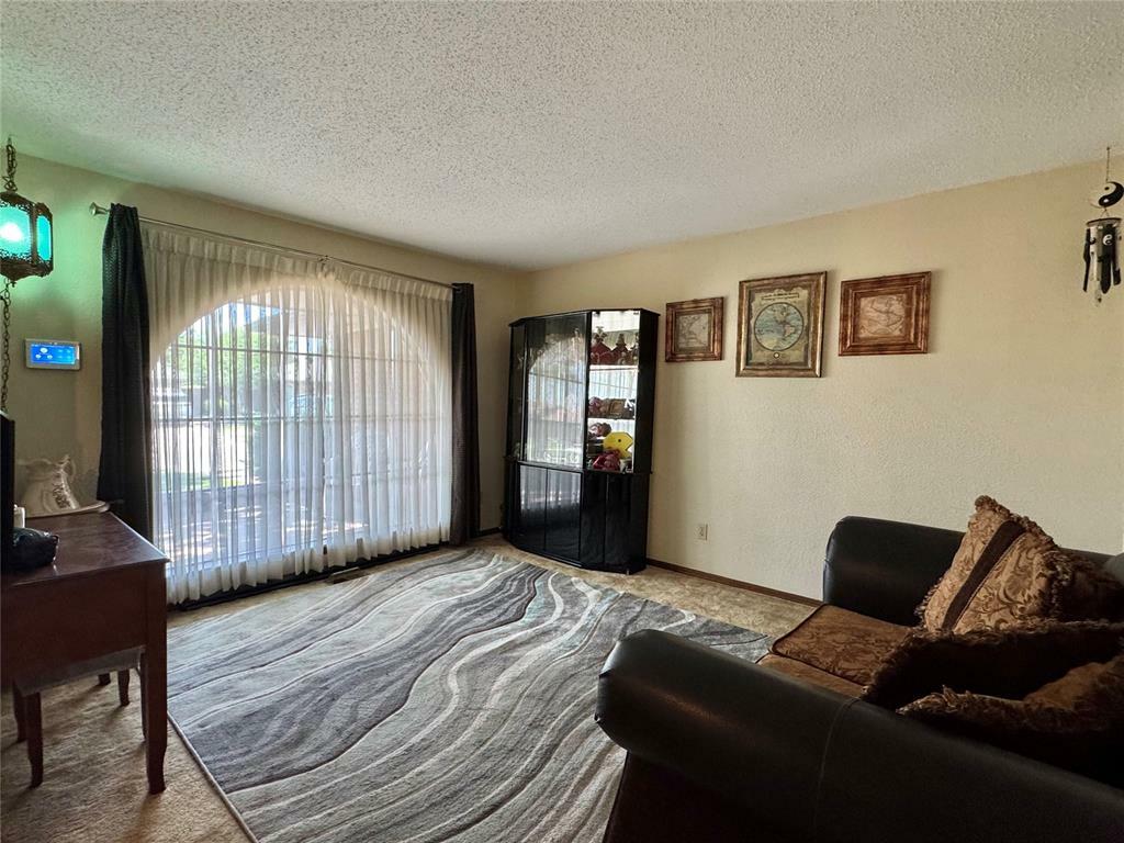 Property Photo: 2409 SW 91st Street OK 73159