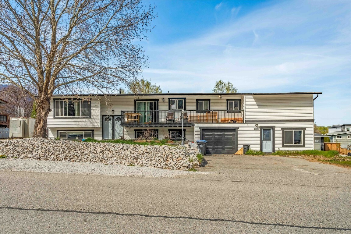 Photo de la propriété: 1560 Ponderosa Road BC V1Z 1N1