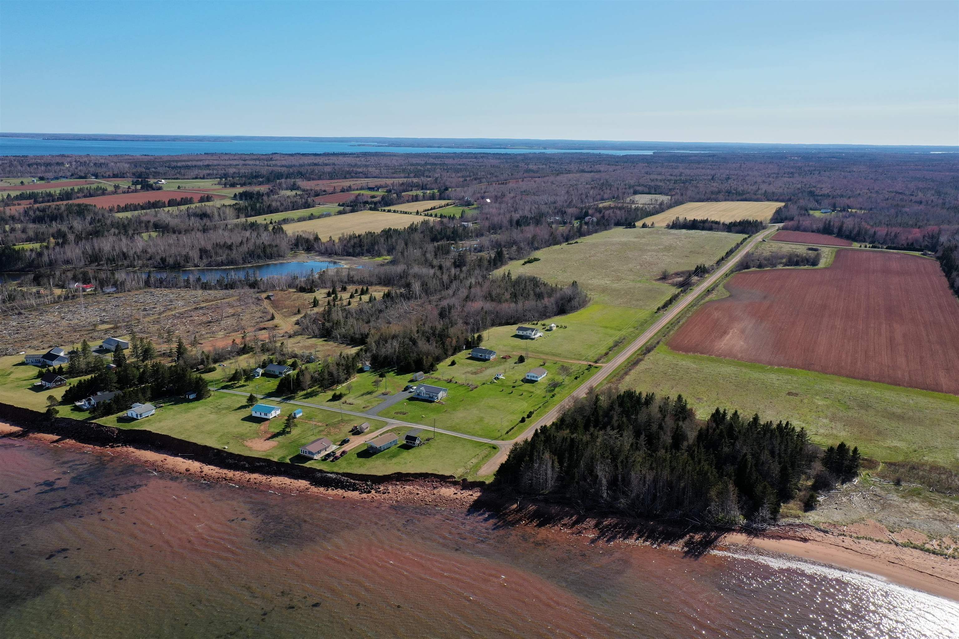 Photo de la propriété:  Acreage Beach Road  PE C0A 1G0 