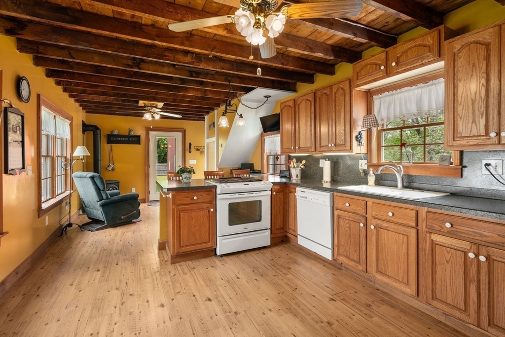 Property Photo: 19 East St MA 01536