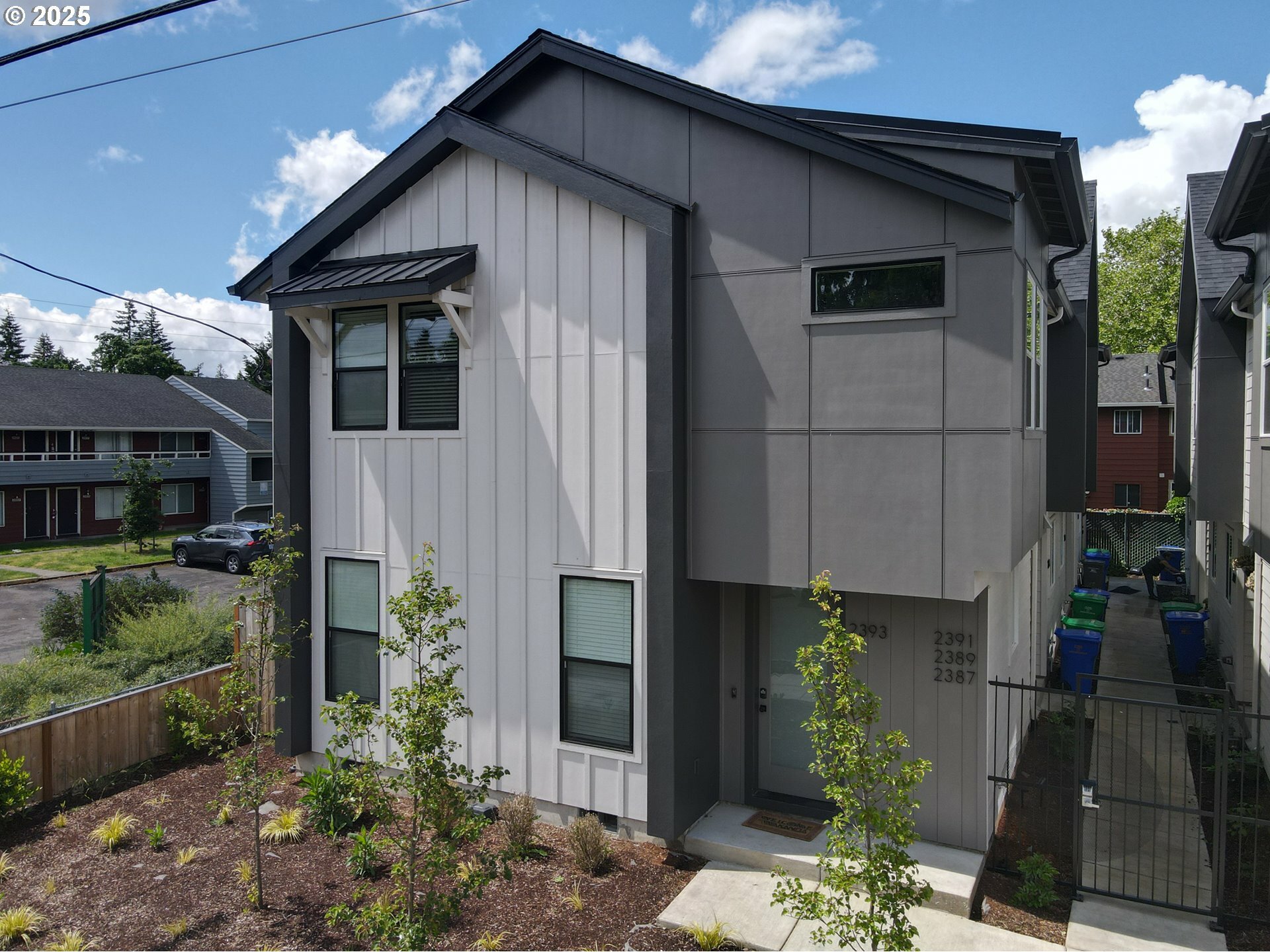 2389 SE 135th Ave  Portland OR 97233 photo