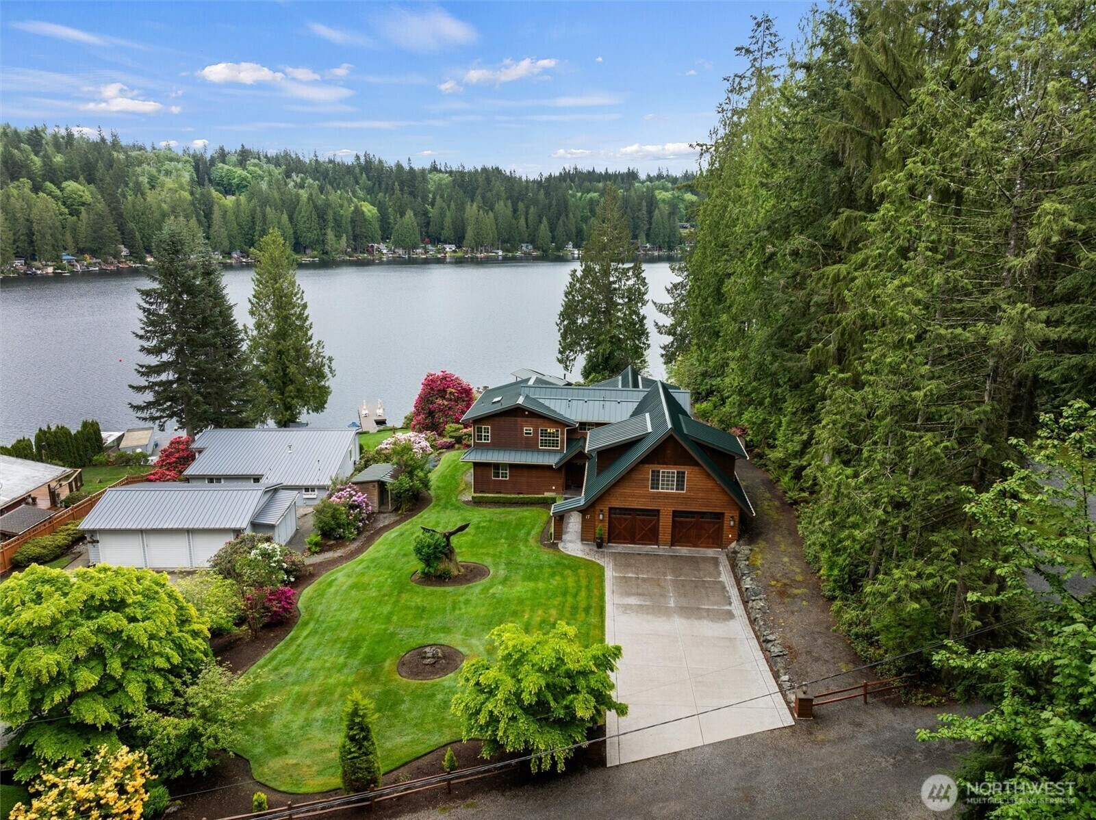 Property Photo: 17 NW Lake Roesiger Road WA 98290