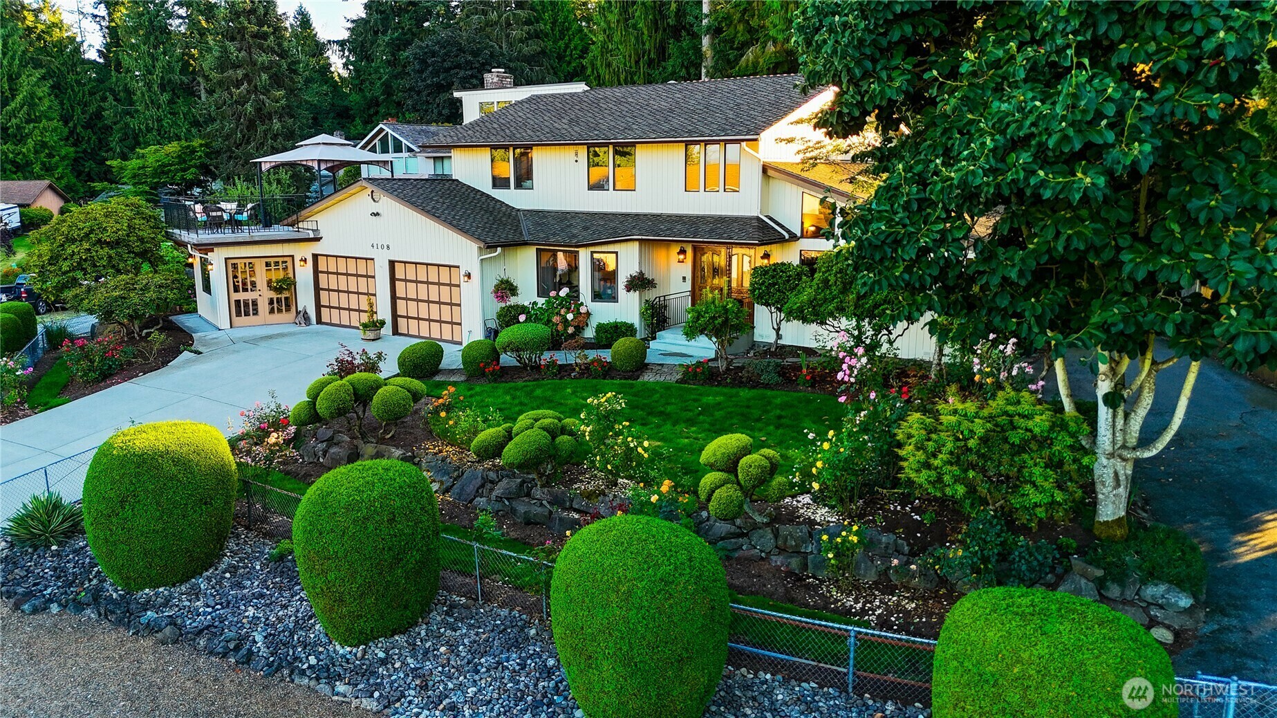 Property Photo: 4108 105th Place SE WA 98208