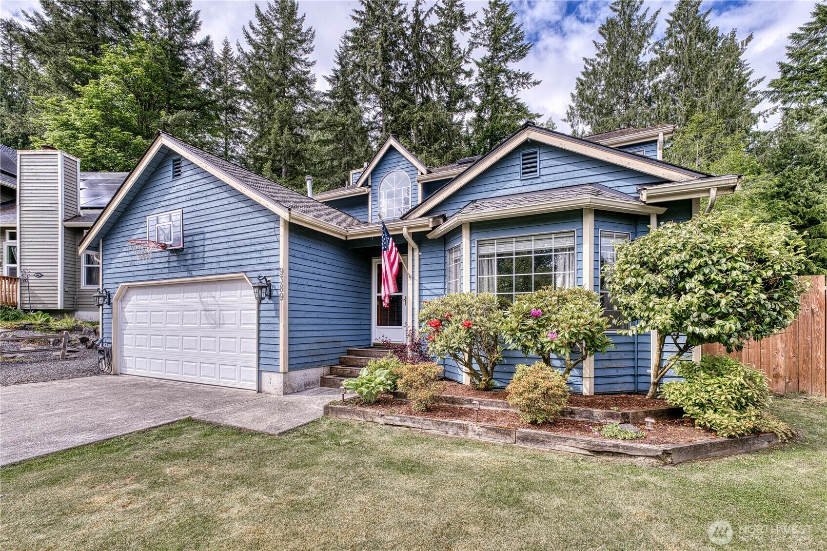 9389  St Johns Place NE  Bremerton WA 98311 photo