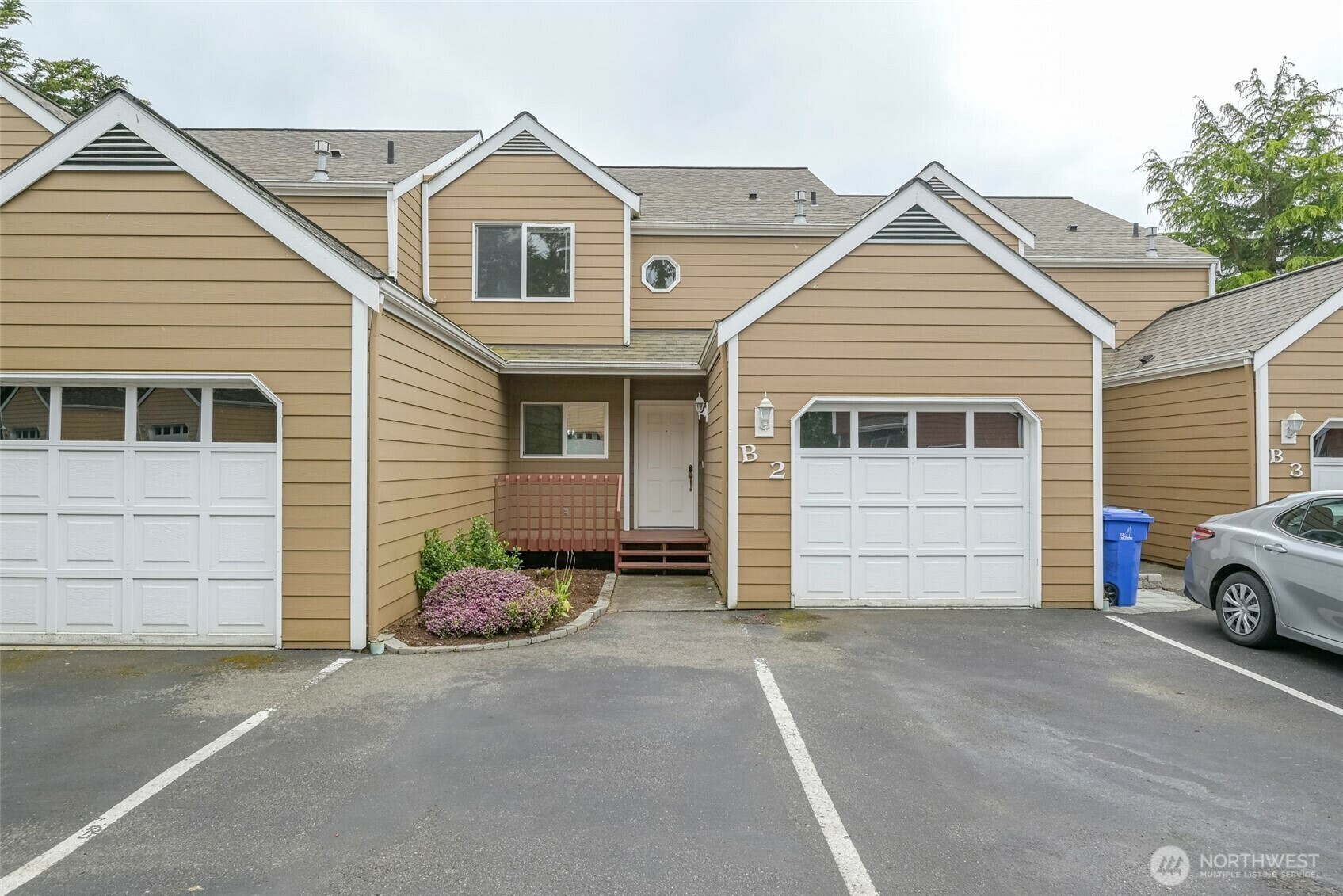 Property Photo: 1250 SW Heller Street B2 WA 98277