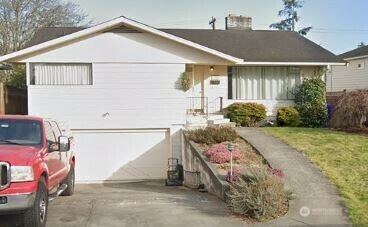 Property Photo:  1025  Lombard Avenue  WA 98201 