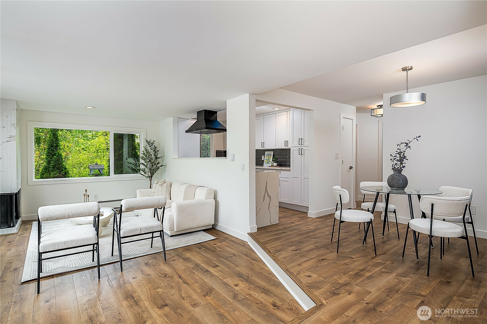 Property Photo: 6533 106th Avenue NE D WA 98033