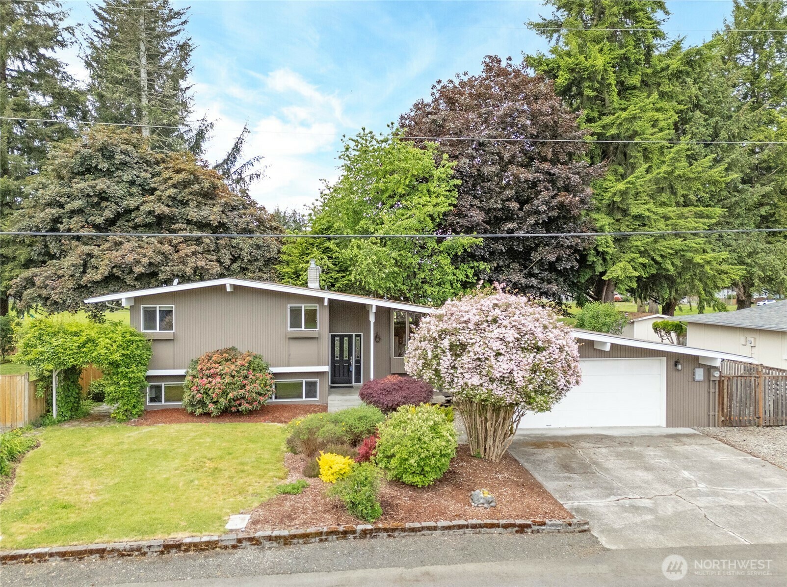 Property Photo:  6243  Sarazen Street SE  WA 98513 