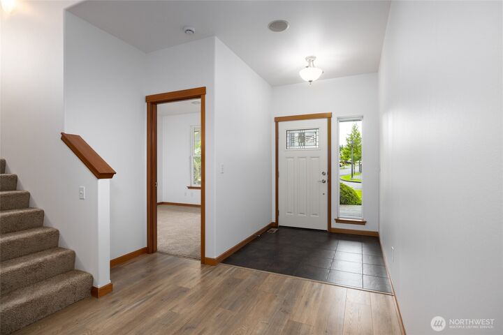 Property Photo: 997 Chestnut Loop WA 98274