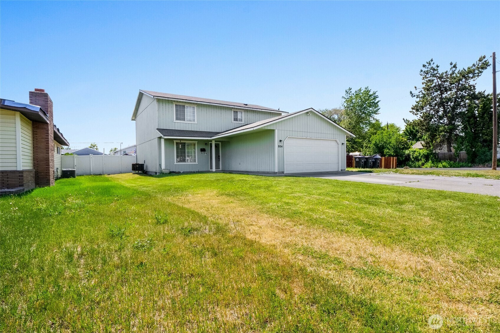 Property Photo: 804 S Sycamore Lane WA 98837