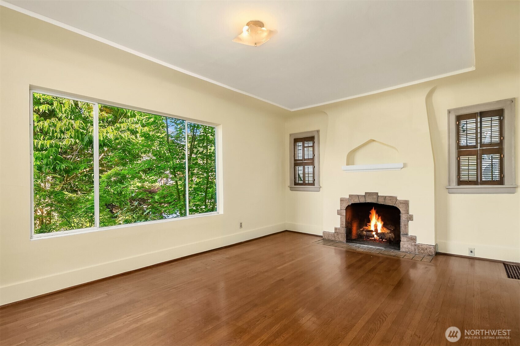Property Photo: 1941 Boyer Avenue E WA 98112