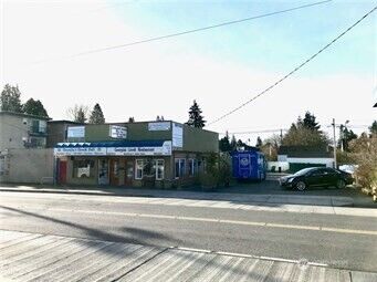 Property Photo:  325 NW 85th Street  WA 98117 