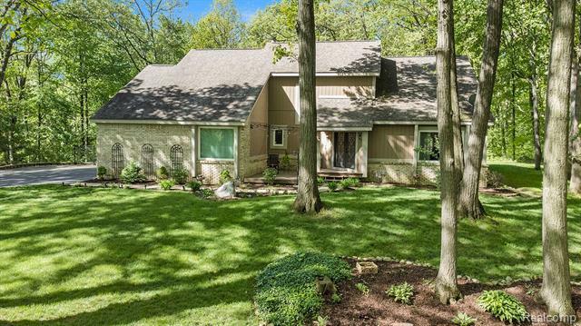 Property Photo: 185 Audubon Drive MI 48383