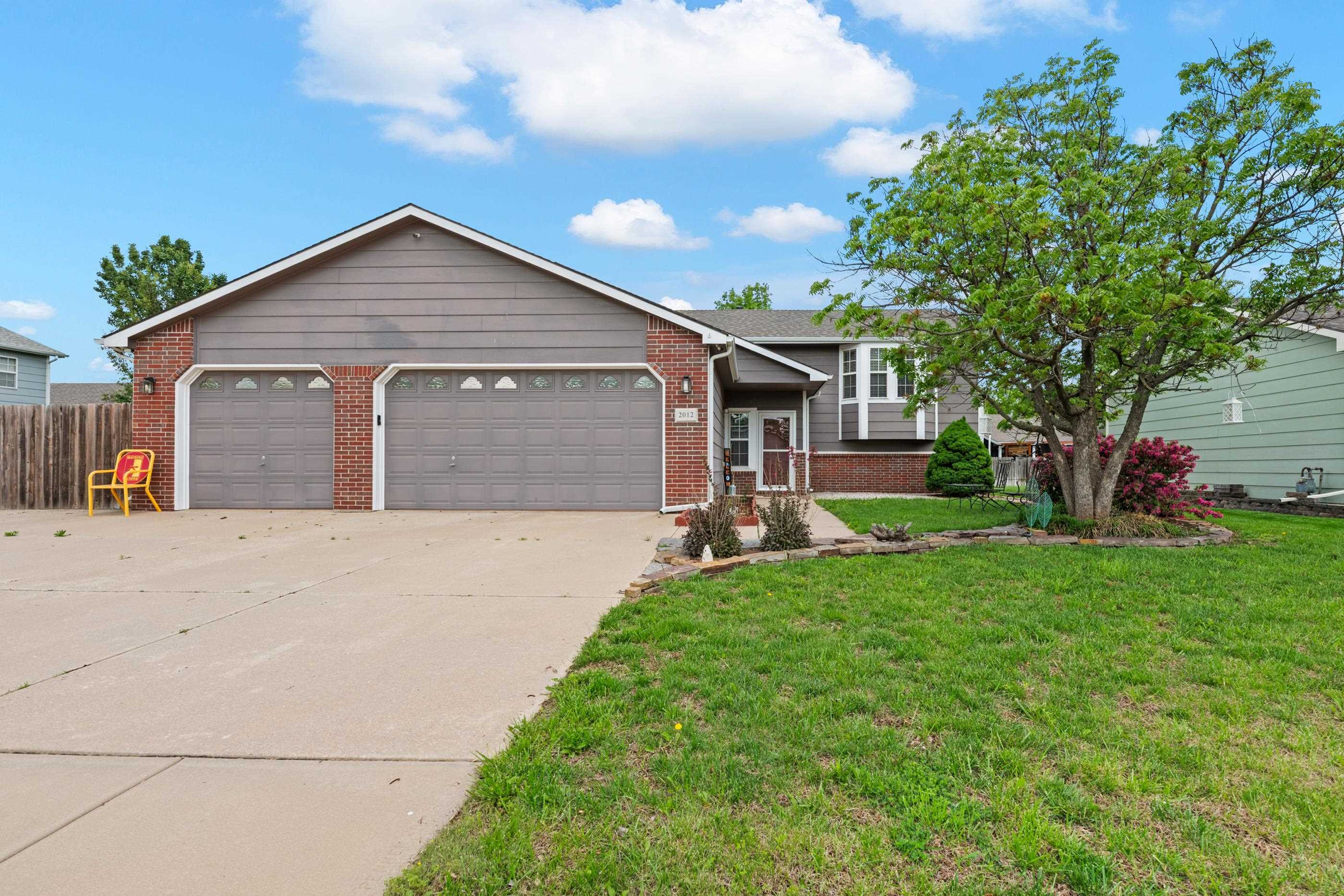 Property Photo: 2012 S Crestline St KS 67209