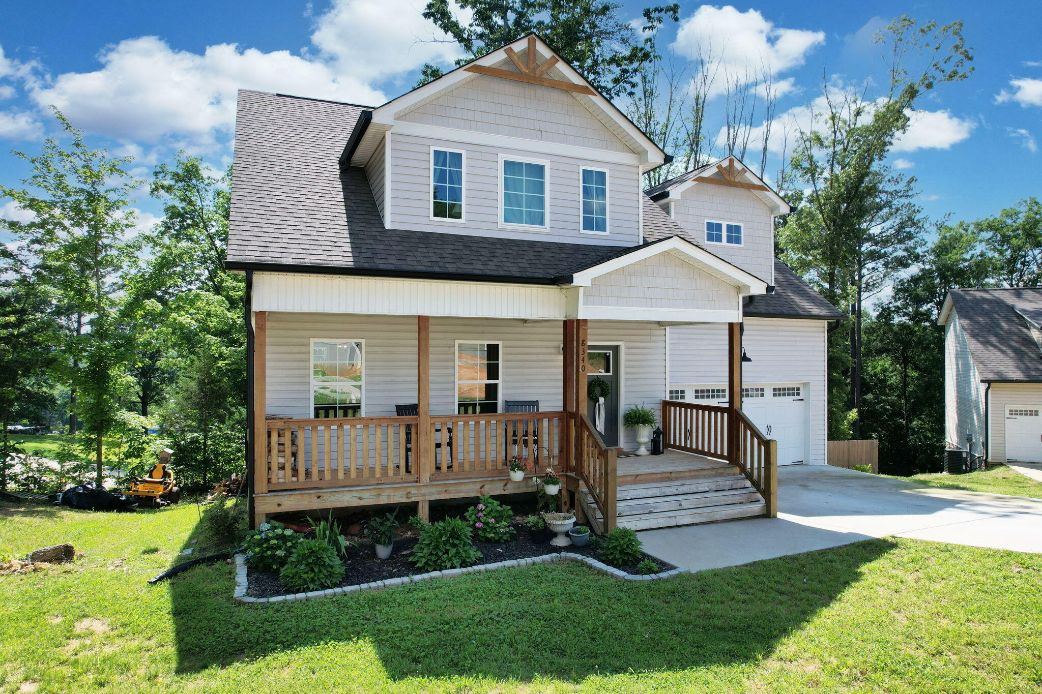 Property Photo: 8340 Cottage Way SW TN 37311