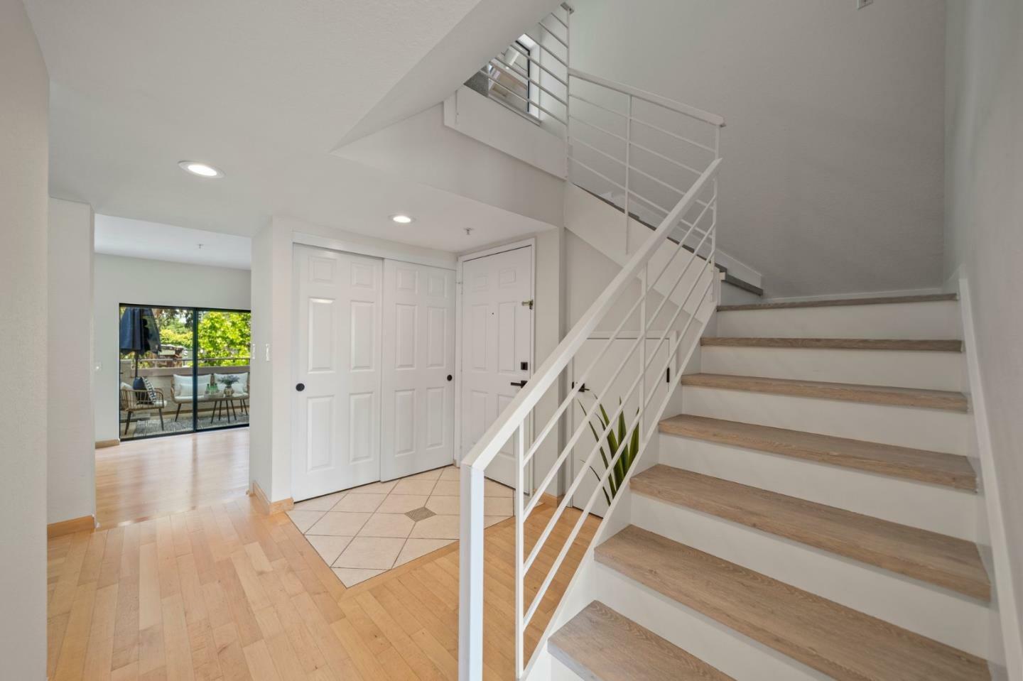 Property Photo: 3073 Middlefield Road 203 CA 94306