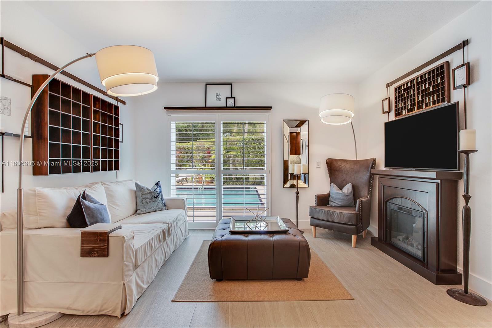 Property Photo: 45 Antilla Ave 1G FL 33134