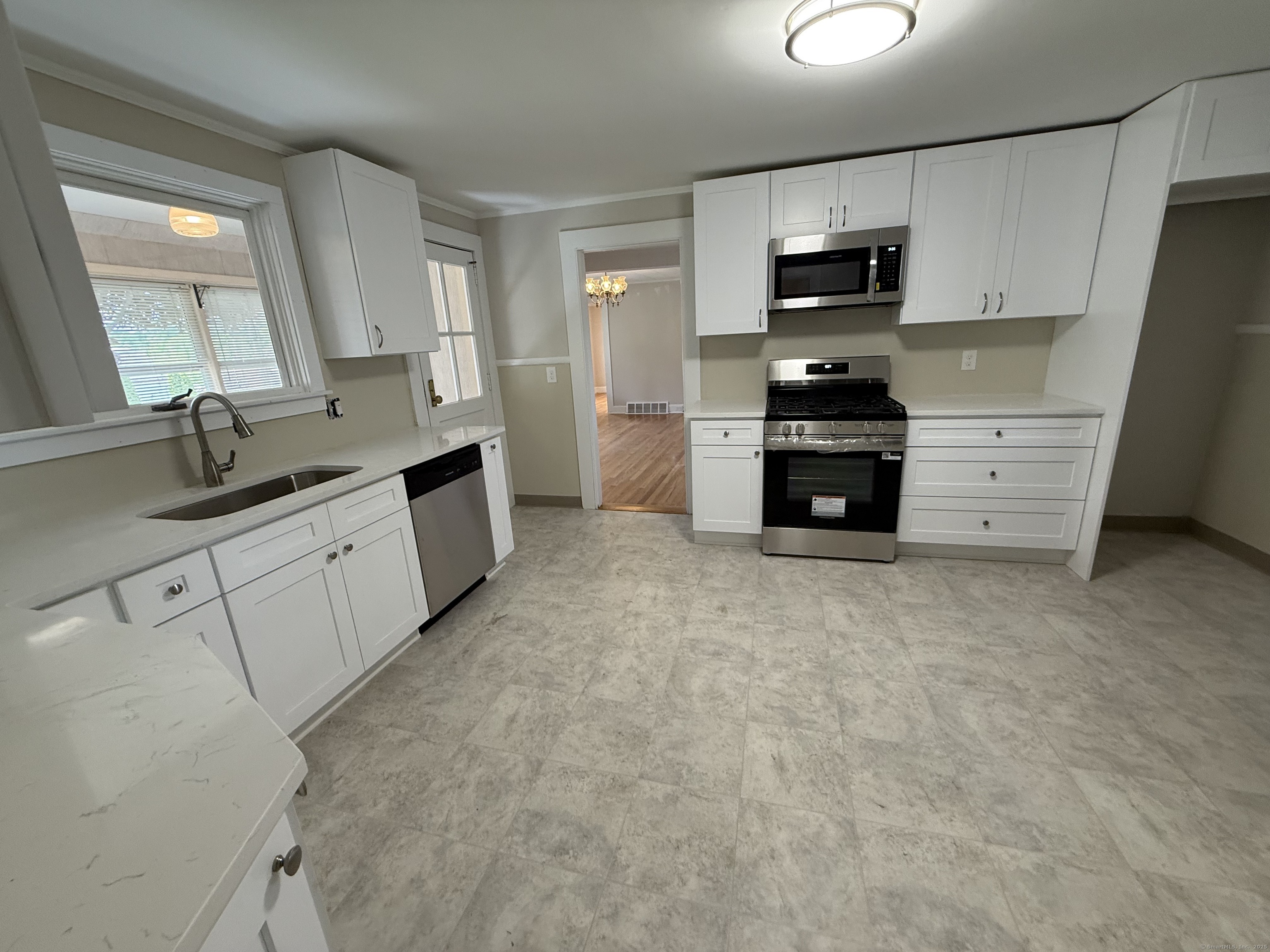 Property Photo: 8 Cliff Street CT 06770