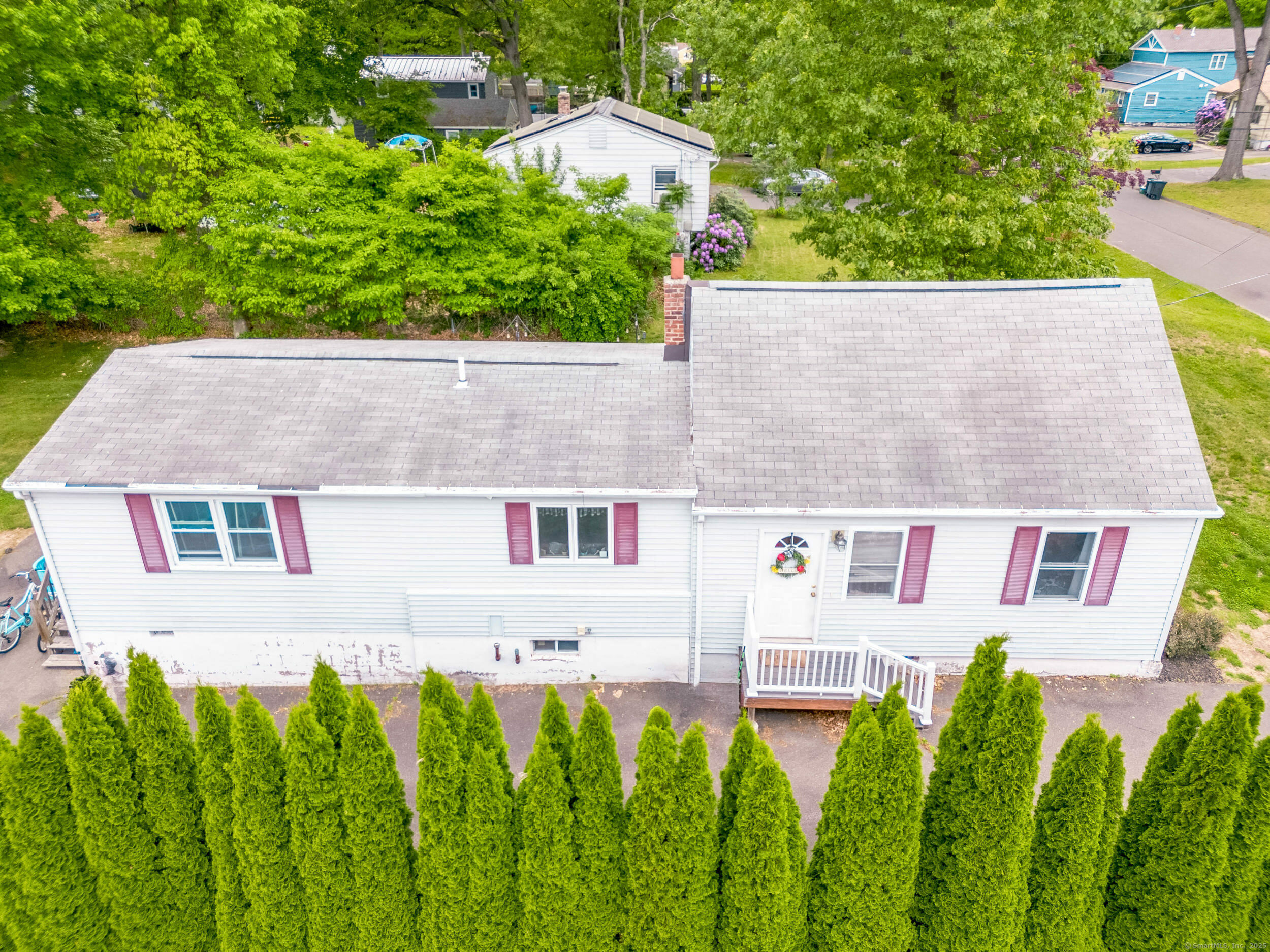Property Photo: 40 Woodland Avenue CT 06473