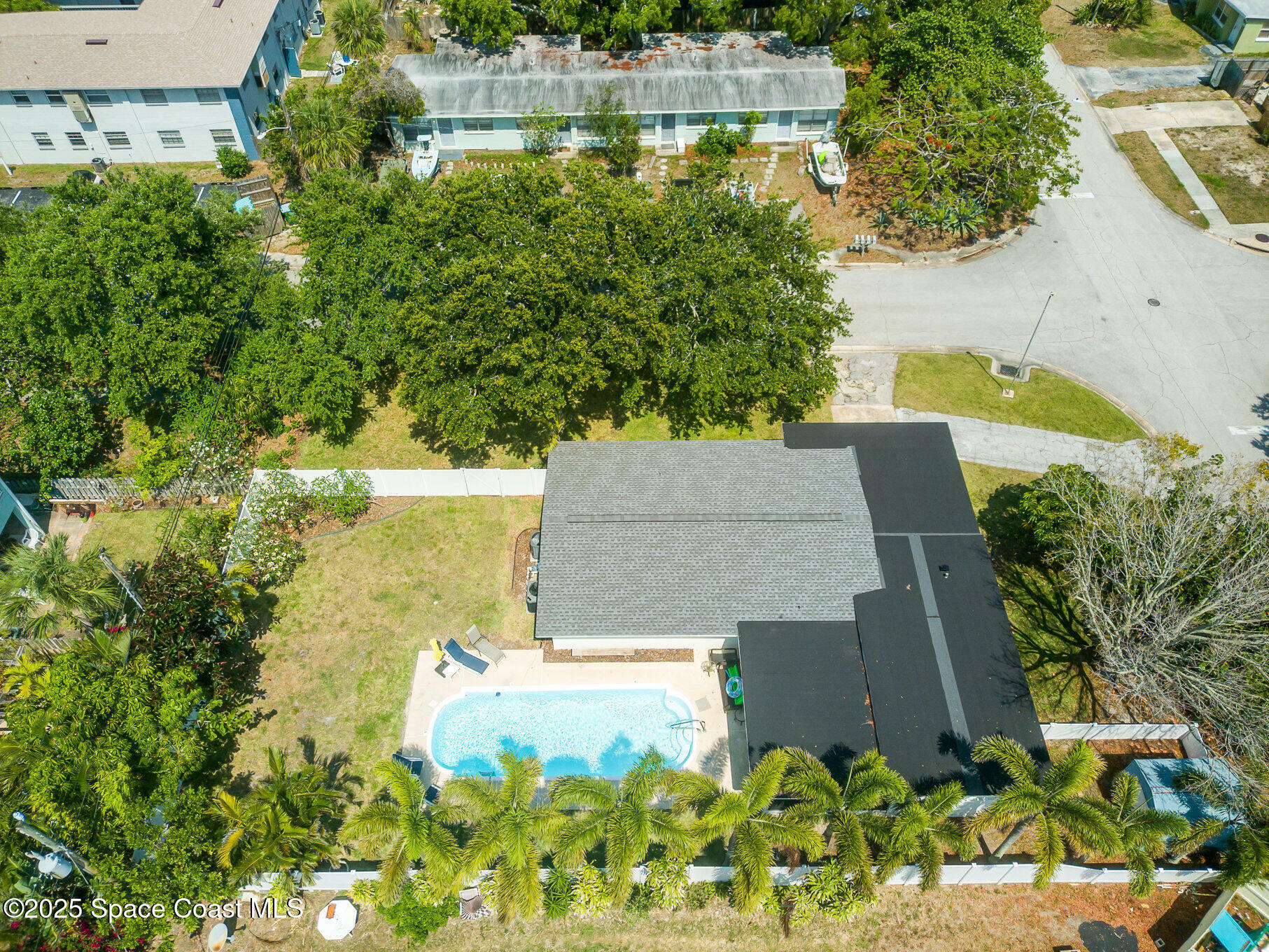 Property Photo: 8103 Magnolia Avenue FL 32920
