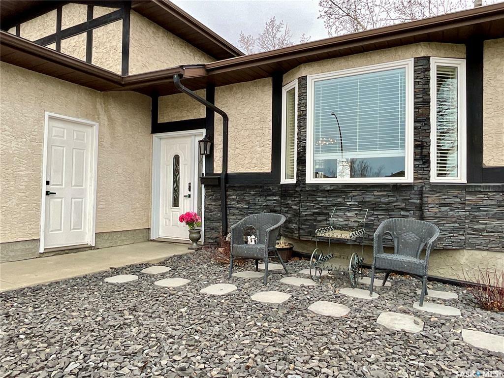 Property Photo: 1102 8th Avenue N SK S4R 8M8