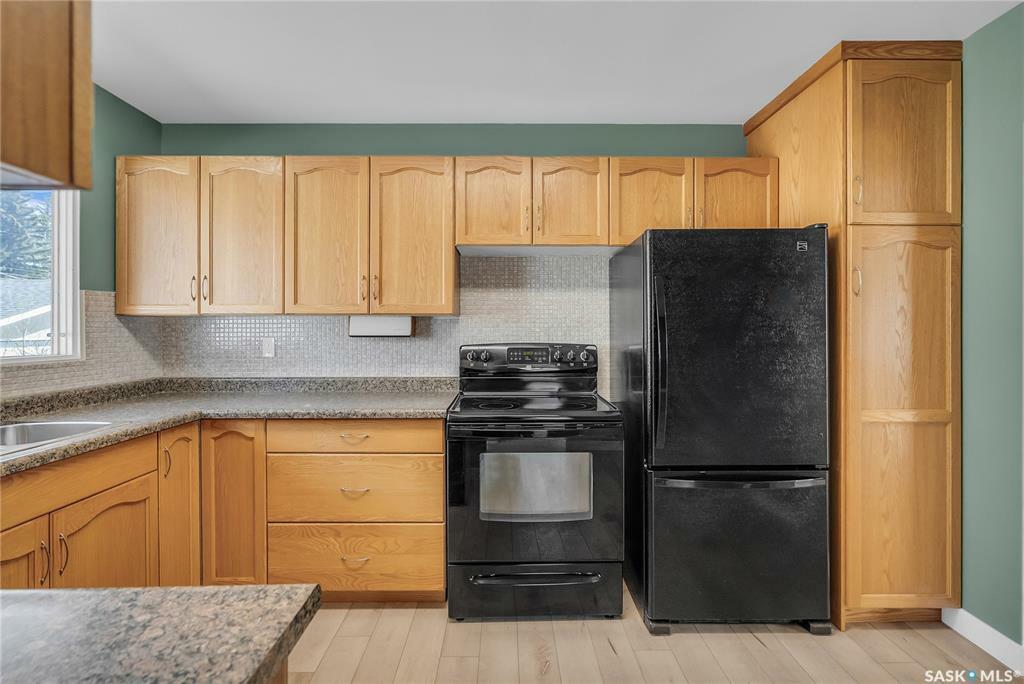 Property Photo: 2509 Irvine Avenue SK S7J 2A9