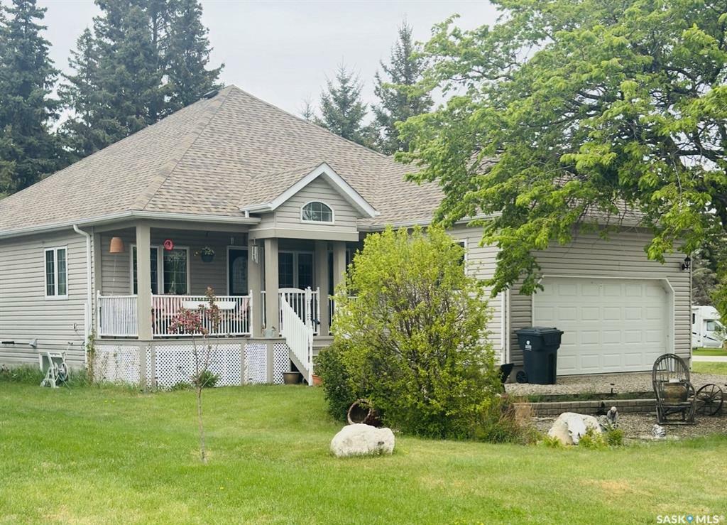 Property Photo: 5001 Central Avenue SK S0K 4R0