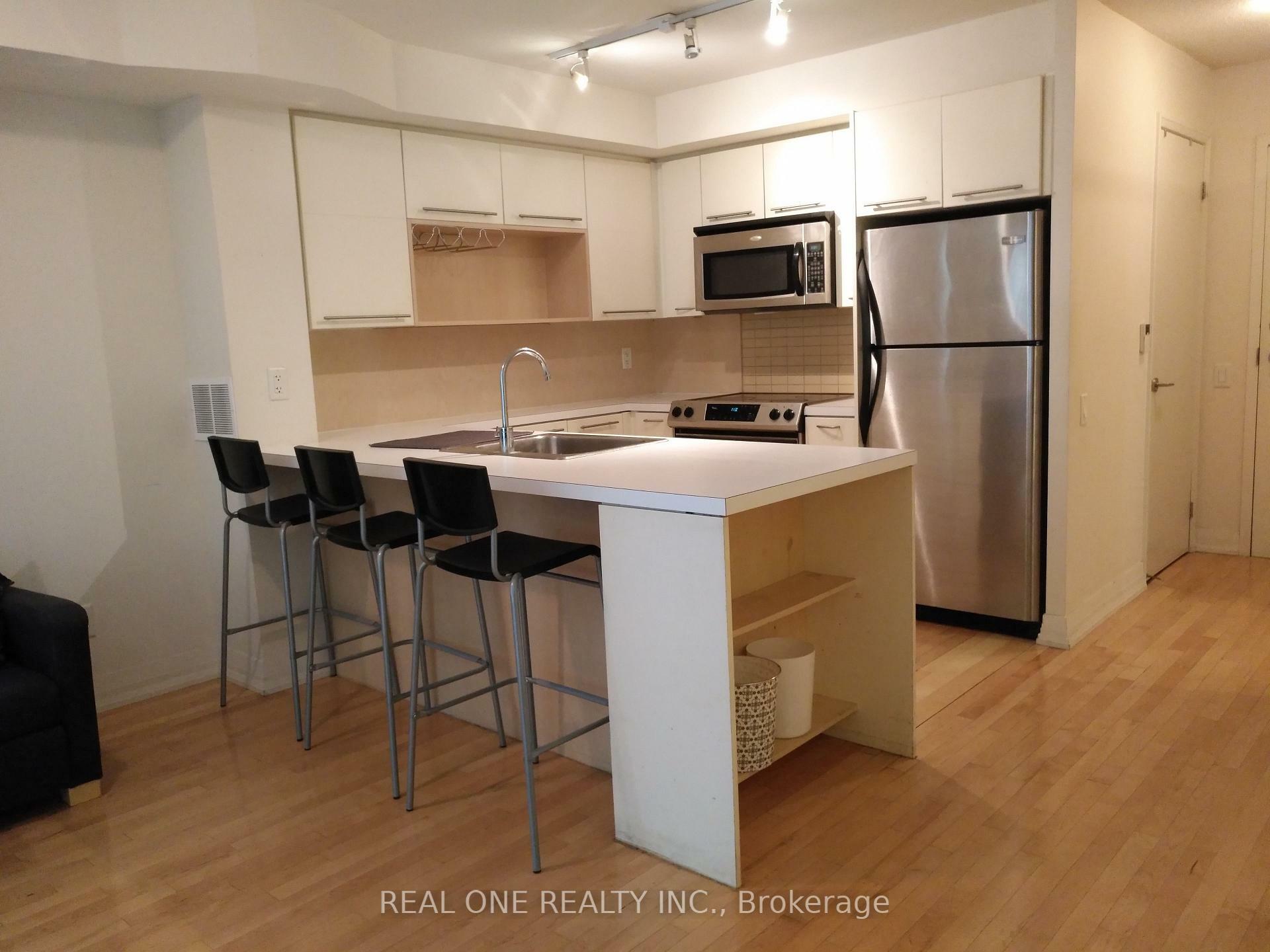 Photo de la propriété: 21 Carlton Street 306 ON M5B 1L2