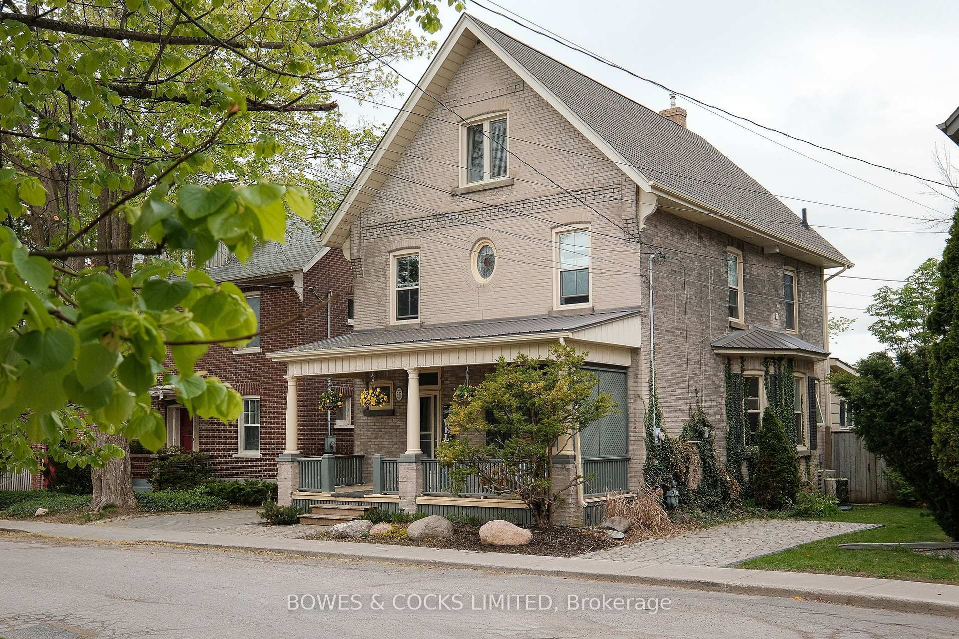 247 Engleburn Avenue  Peterborough ON K9H 1S5 photo