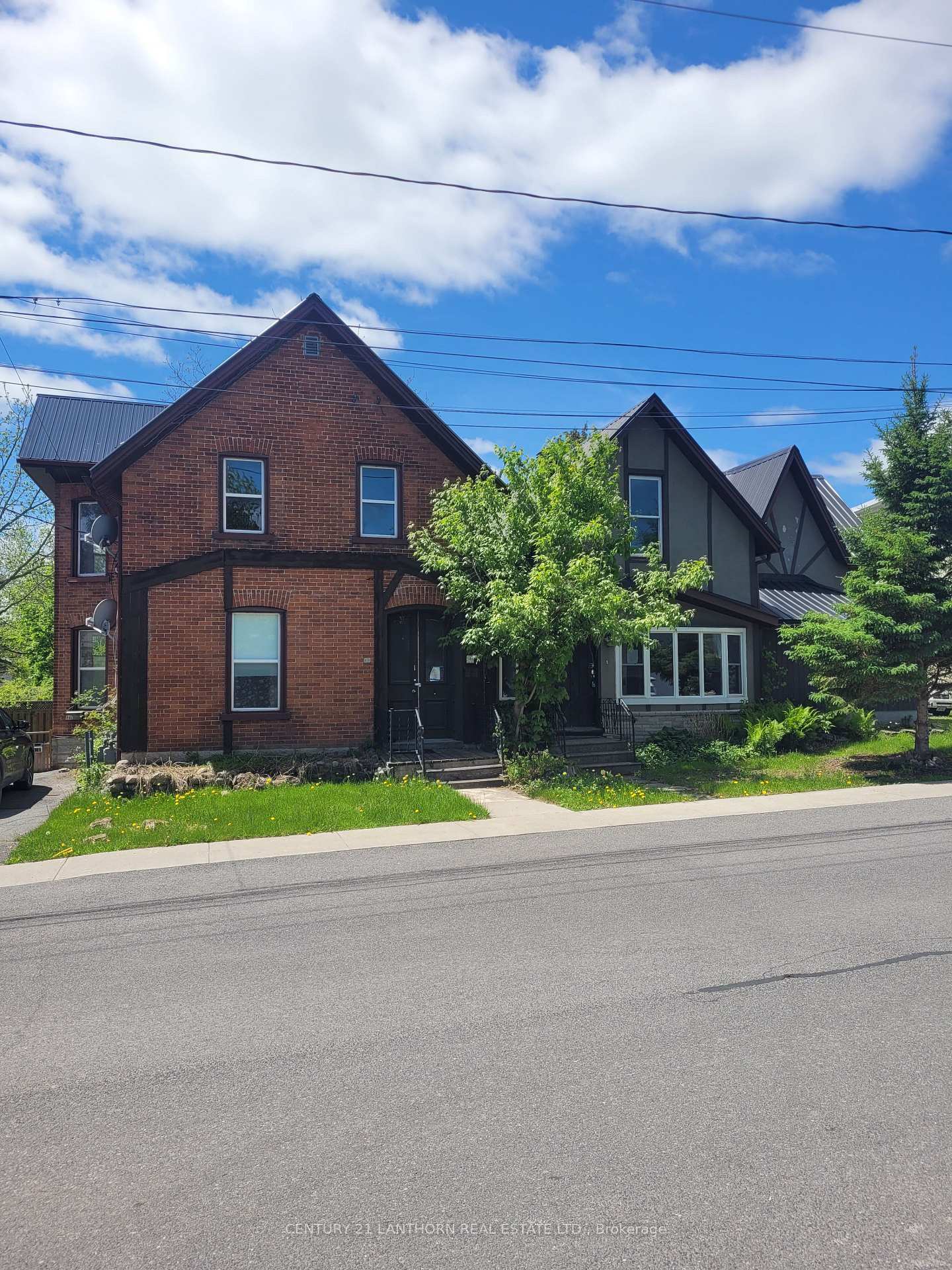 Property Photo: 88 West Street S 88 - 86 ON K7R 2P2