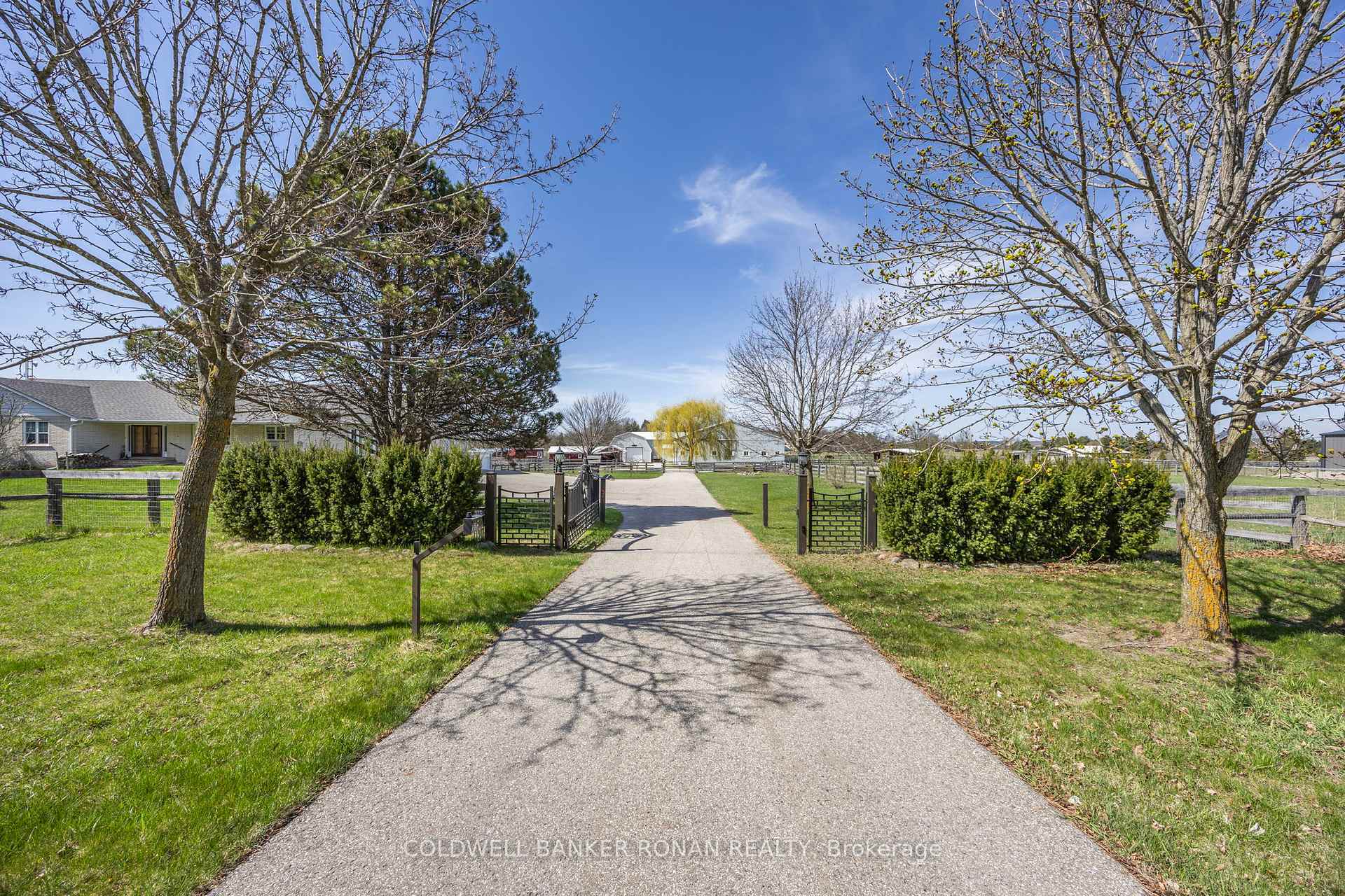 Property Photo: 8058 20th Side Road ON L0G 1L0