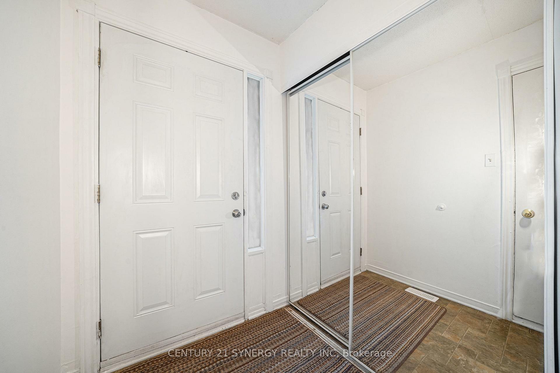 Property Photo: 345 Monica Crescent ON K1E 3N7