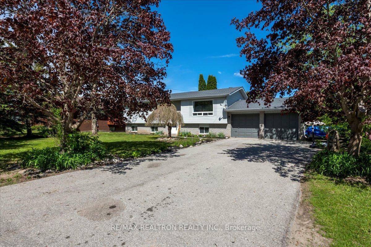 Property Photo: 3974 Horseshoe Valley Road W ON L0L 1Y0
