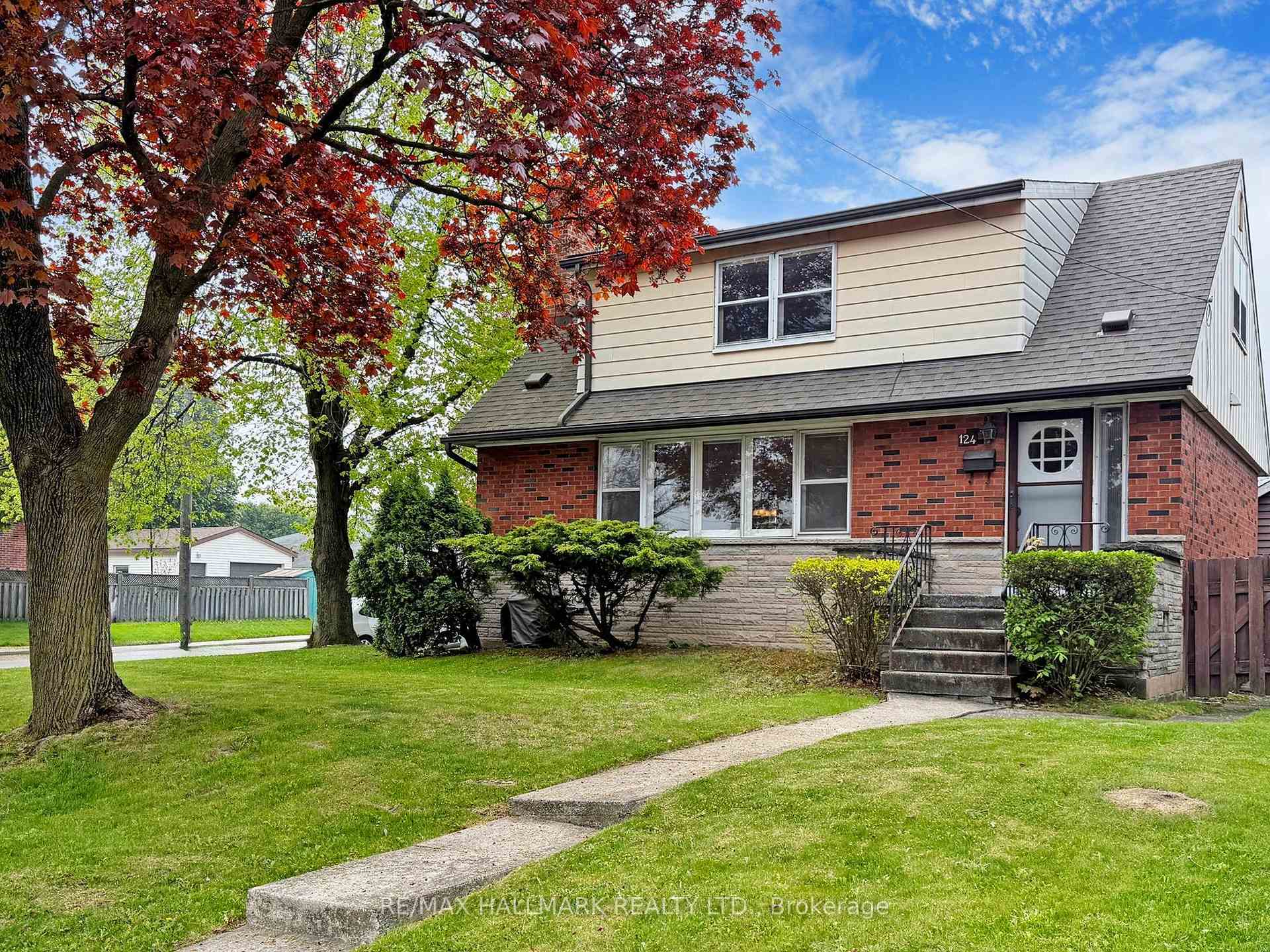Property Photo: 124 McElroy Road E ON L9A 1Y9