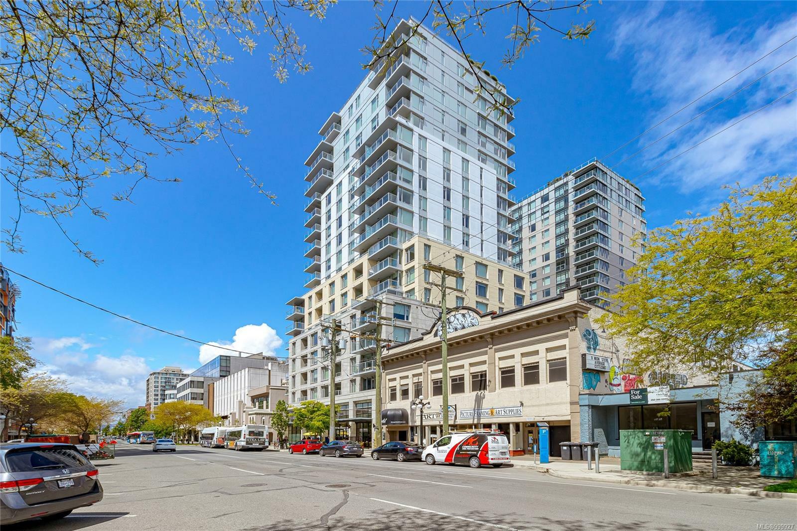 Property Photo:  848 Yates St 601  BC V8W 0G2 