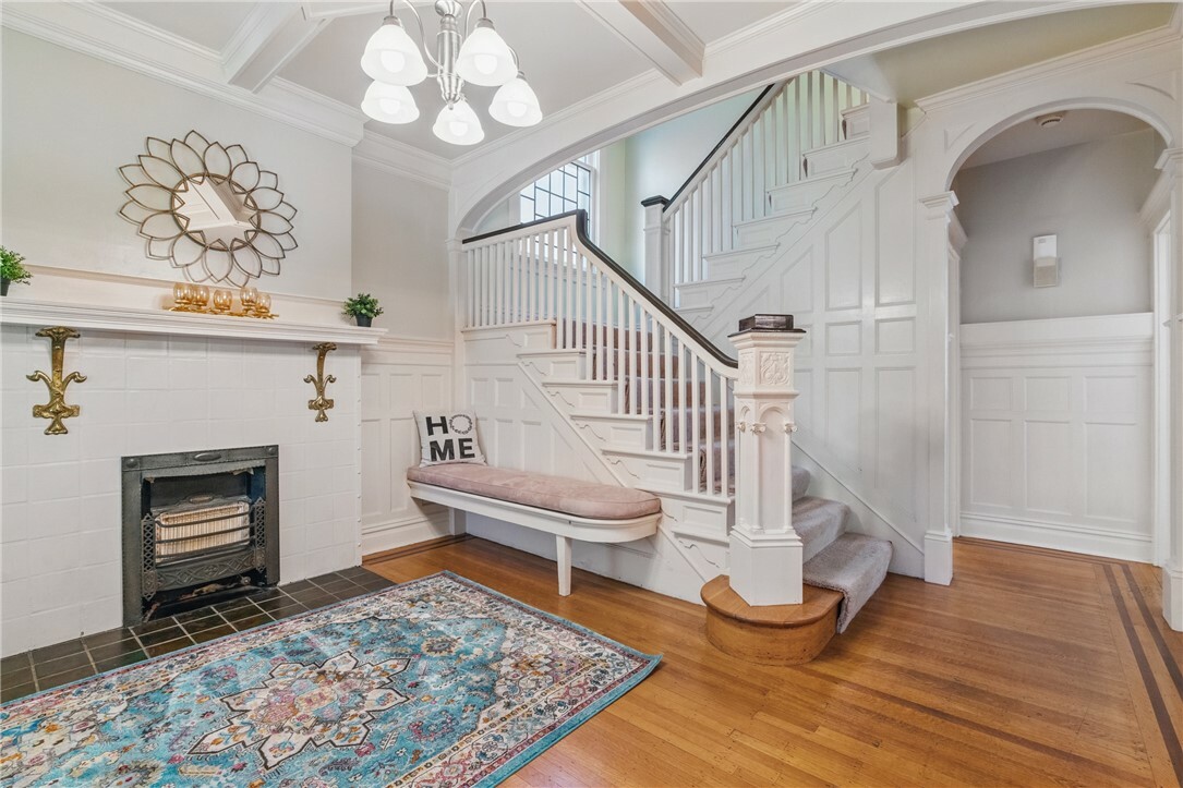 Property Photo: 1800 Wightman St PA 15217