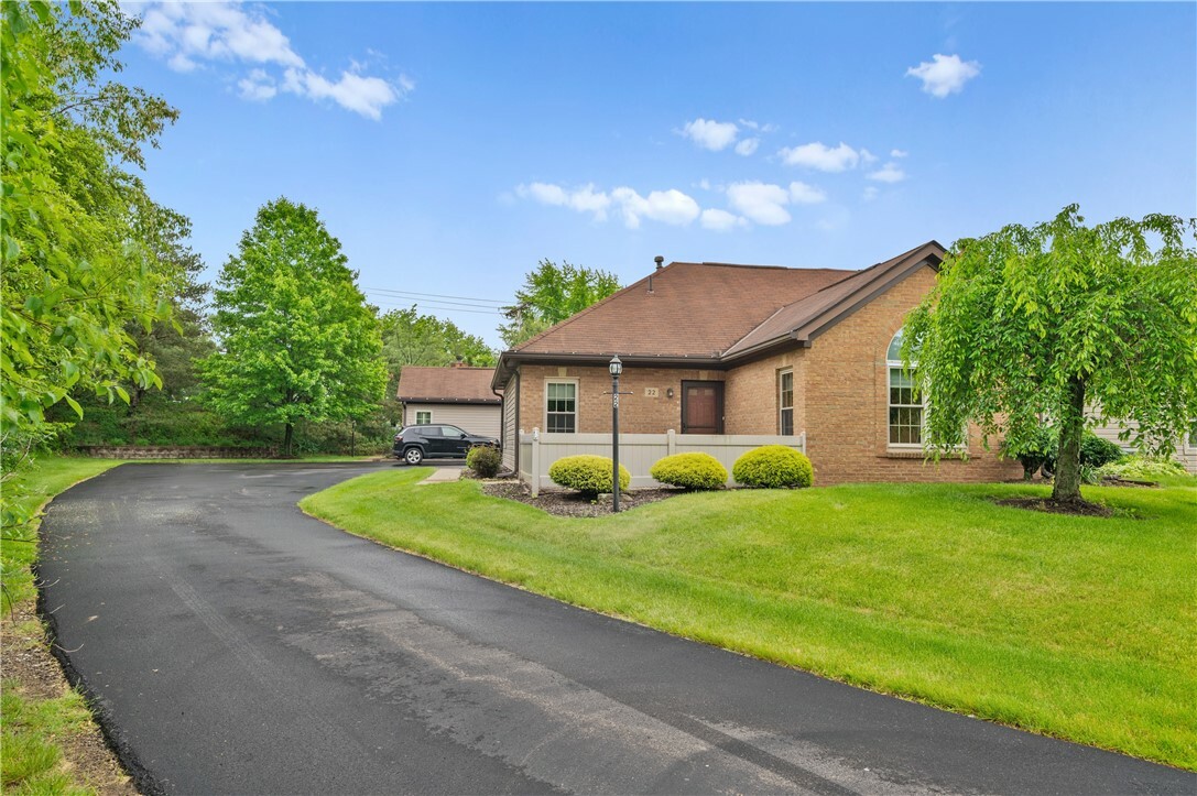 Property Photo: 22 Ashford Dr PA 16066