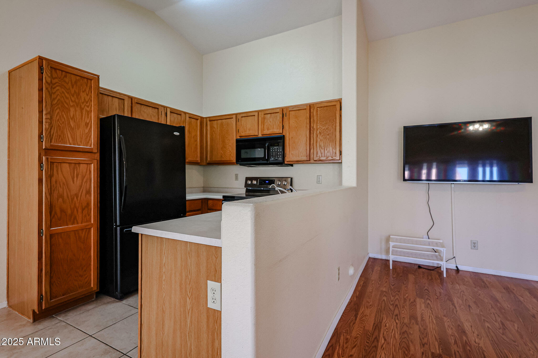Property Photo: 1920 E Westchester Drive AZ 85249