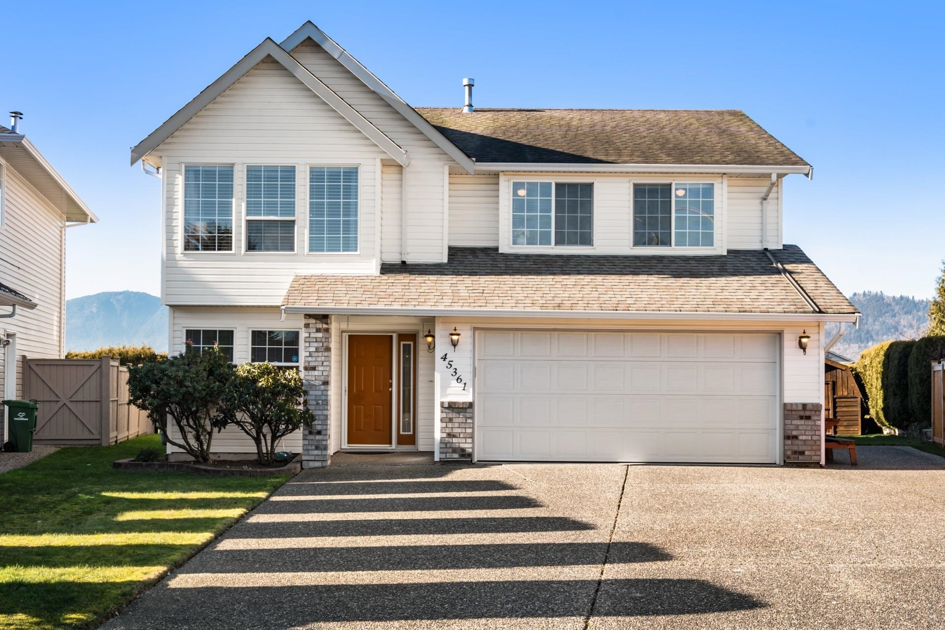 Property Photo: 45361 Paige Place BC V2R 3V3