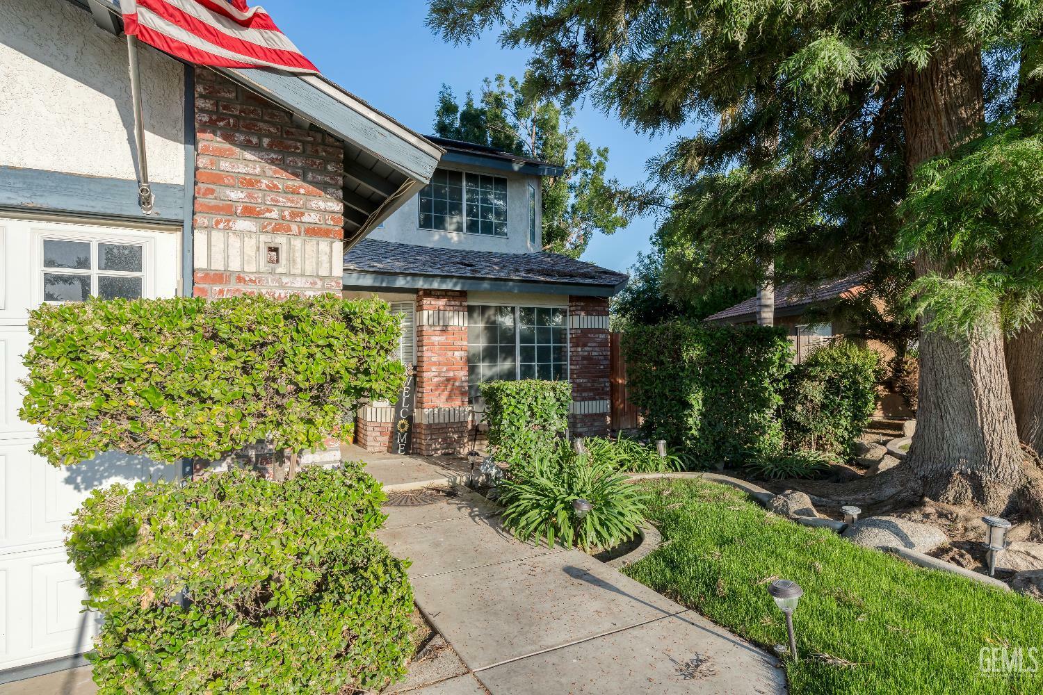 Property Photo: 5104 Silver Crossing Street CA 93313