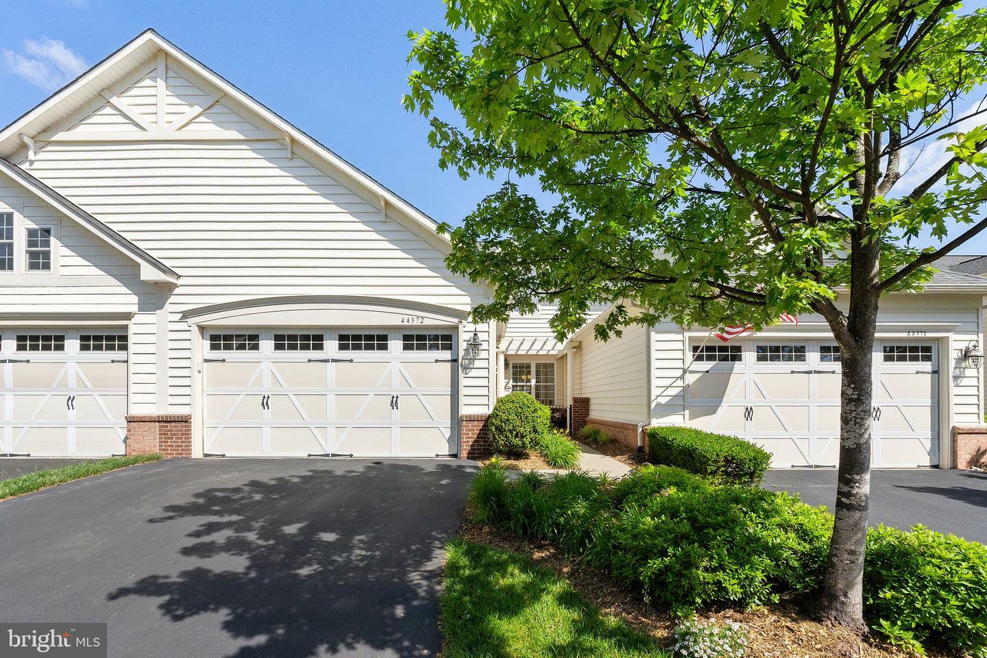 Property Photo: 44372 Sunset Maple Drive VA 20147