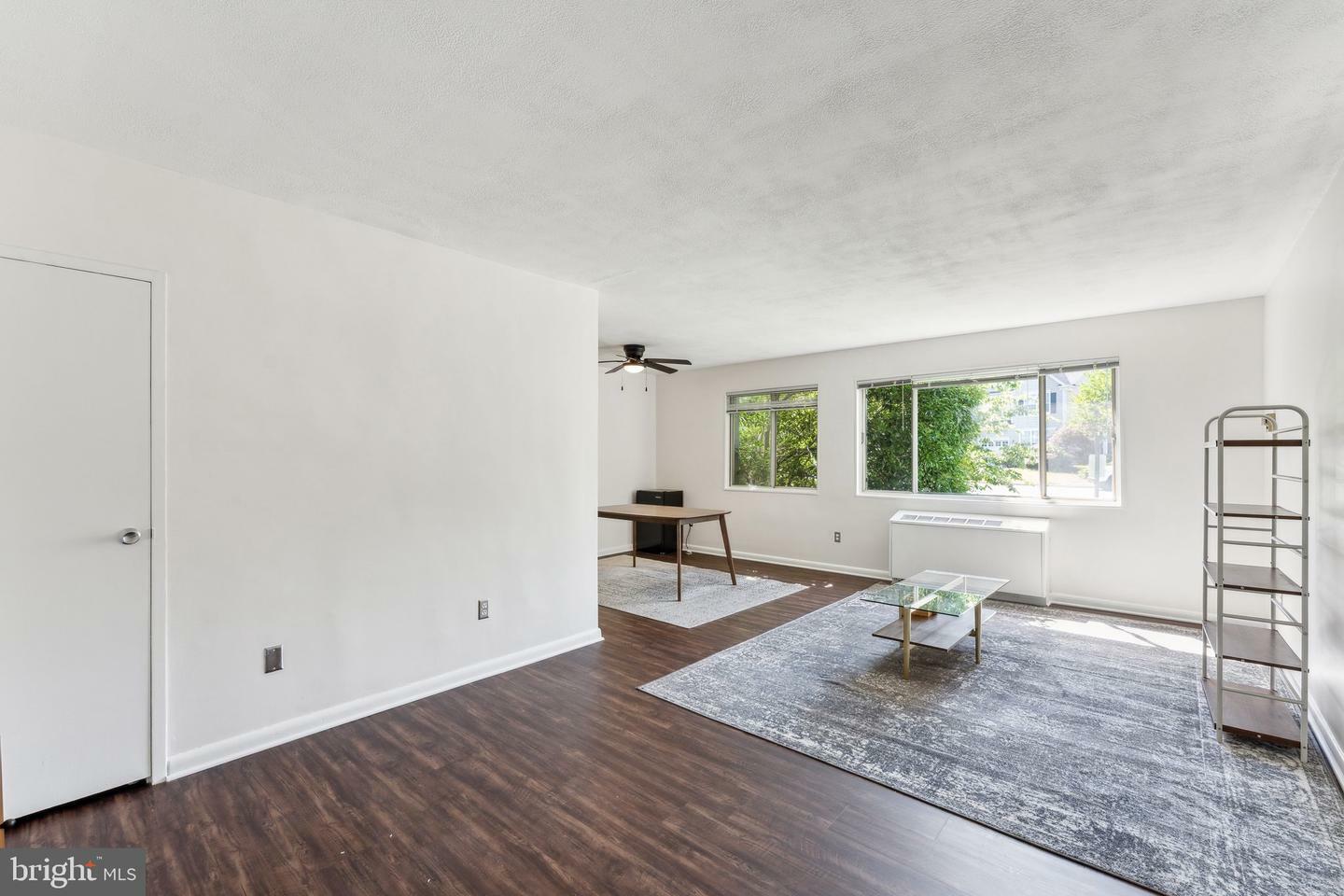 Property Photo: 3701 5th Street S 212 VA 22204