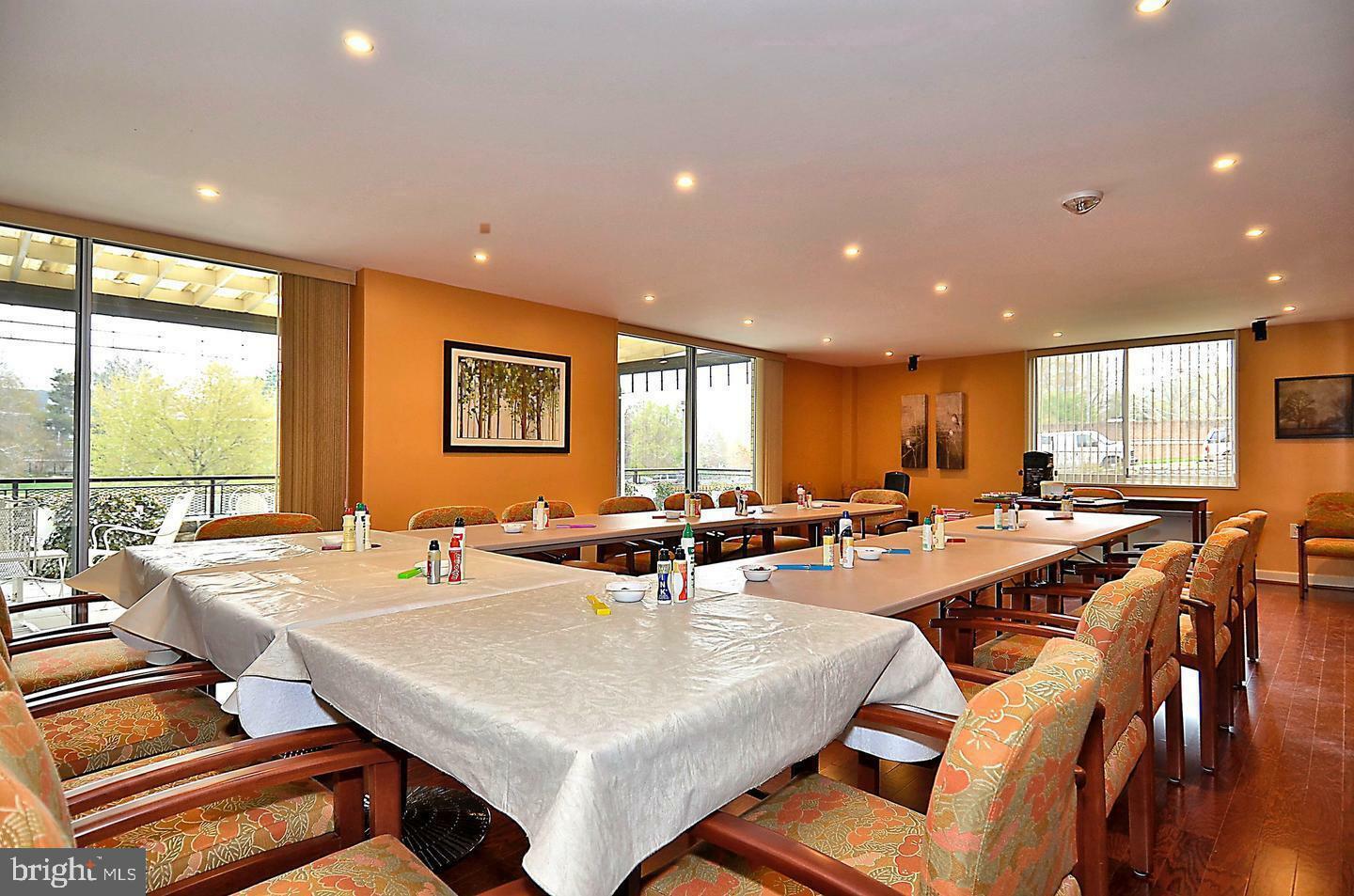 Property Photo: 10401 Grosvenor Place 524 MD 20852