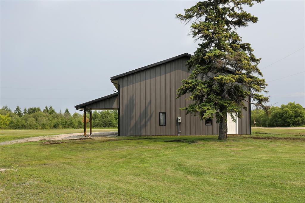 Property Photo: 25 Spruce Drive MB R0E 0X0