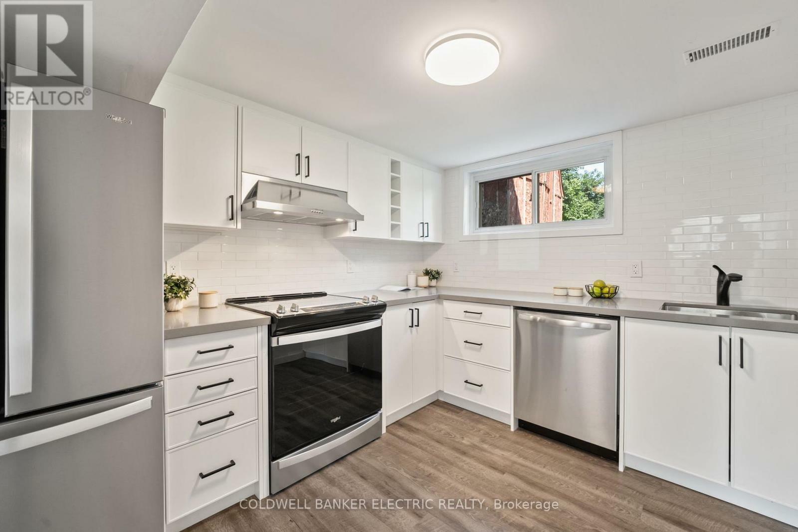 Property Photo: 8B Pottinger Street ON K9V 3X3