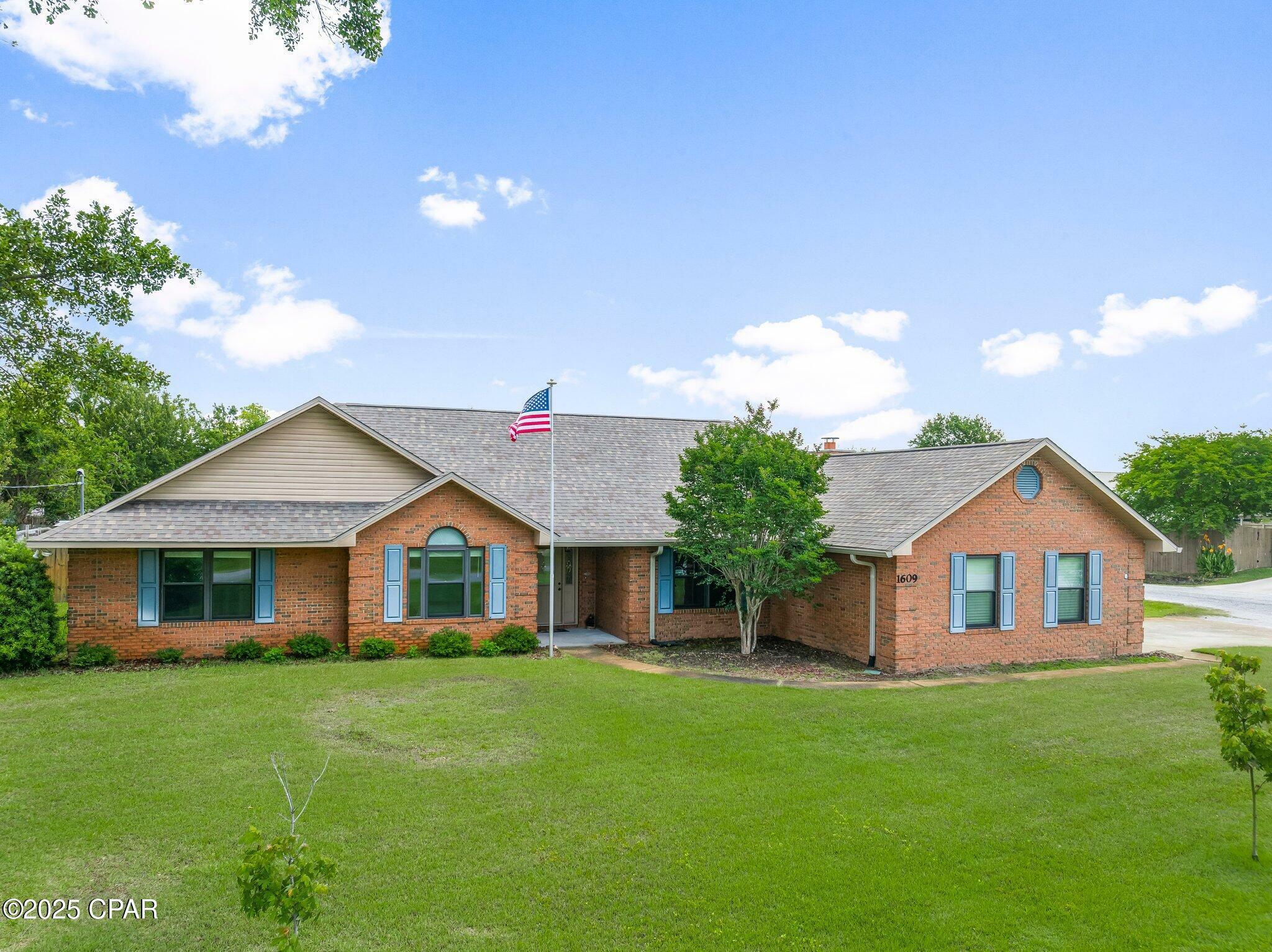 Property Photo: 1609 Vermont Avenue FL 32444