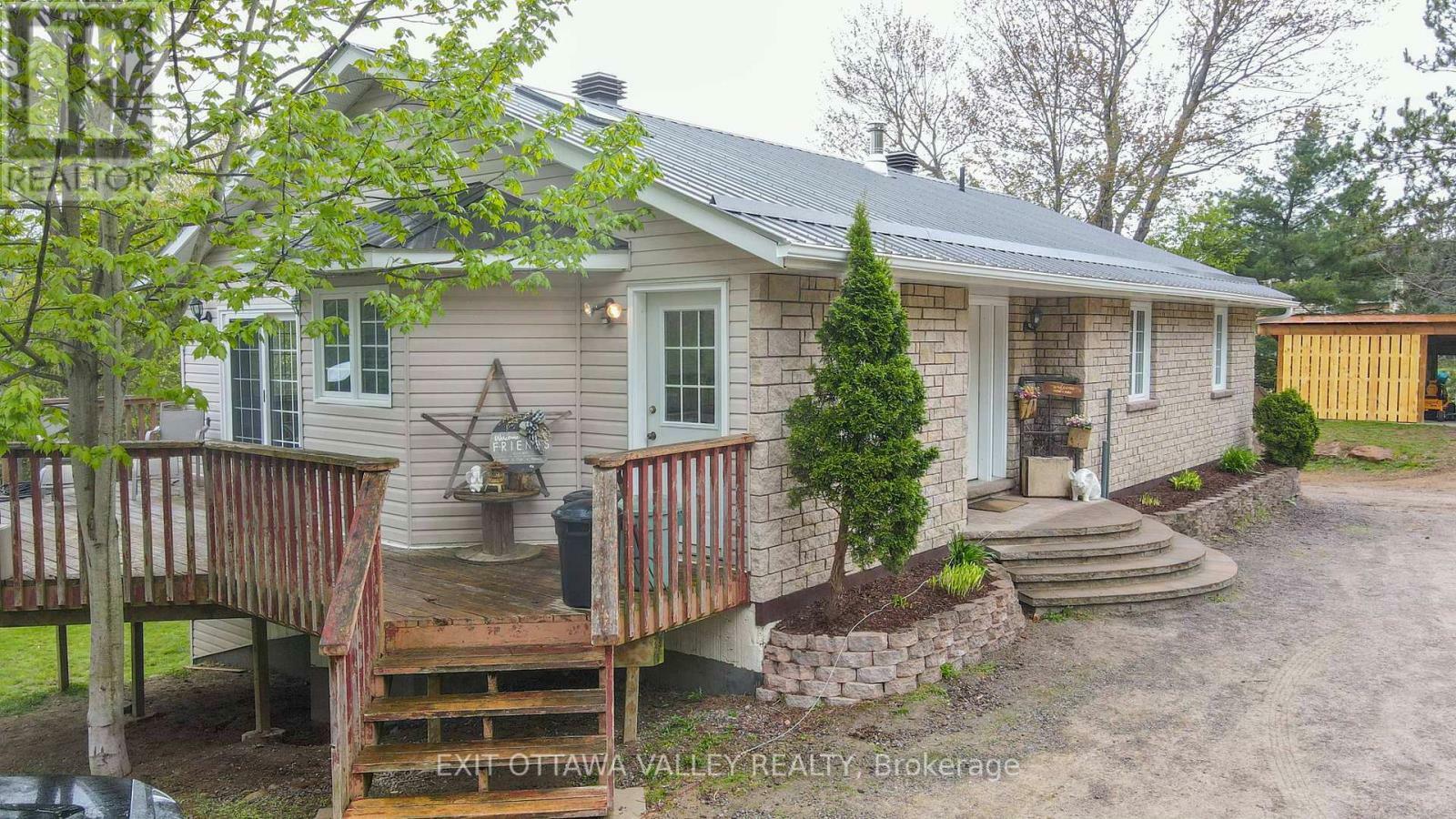 Property Photo: 3321 Old Barry'S Bay Road ON K0J 1B0