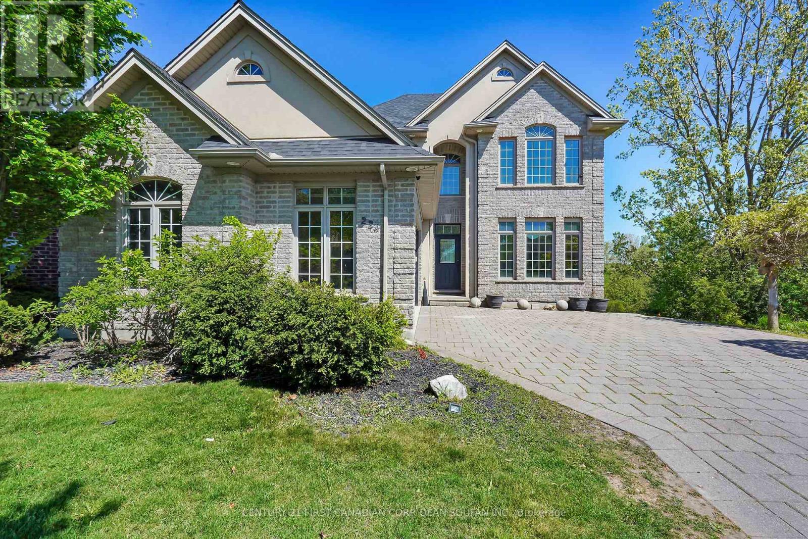 Property Photo: 224 Skyline Avenue ON N5X 0A3