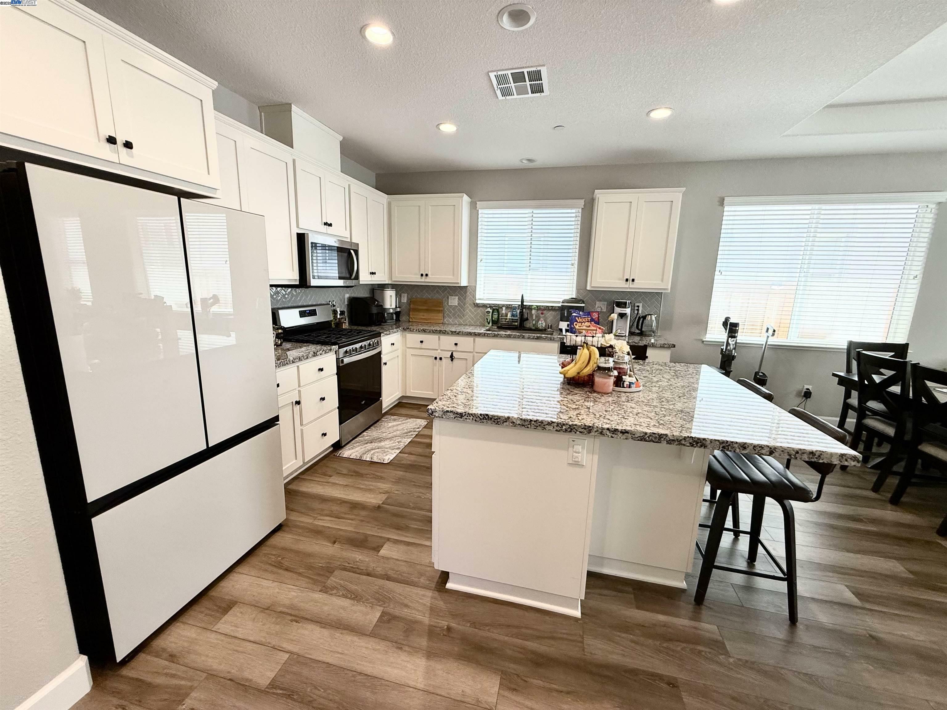 Property Photo: 5275 Waterleaf Ln CA 94534