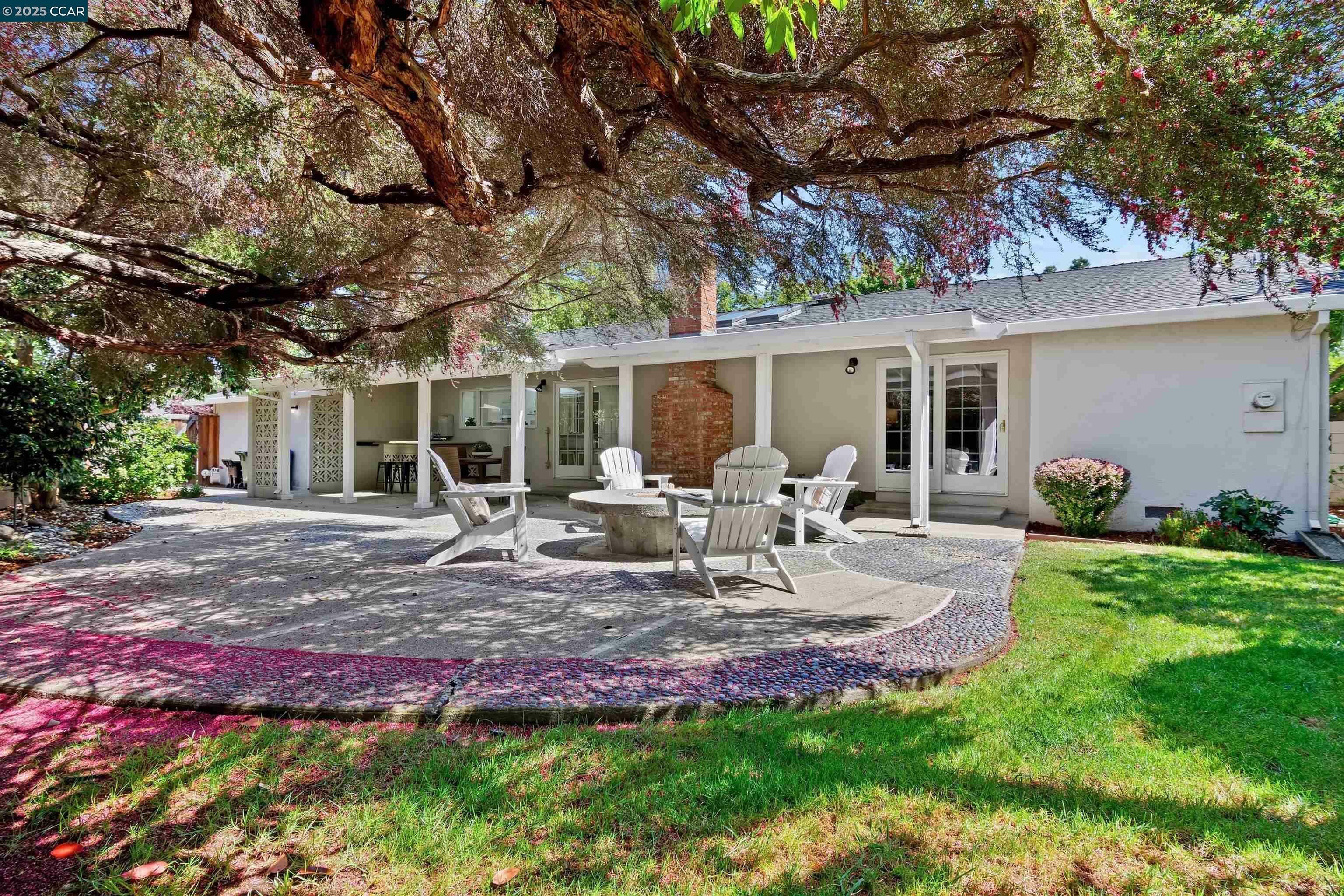 Property Photo: 107 Via Mantilla CA 94598